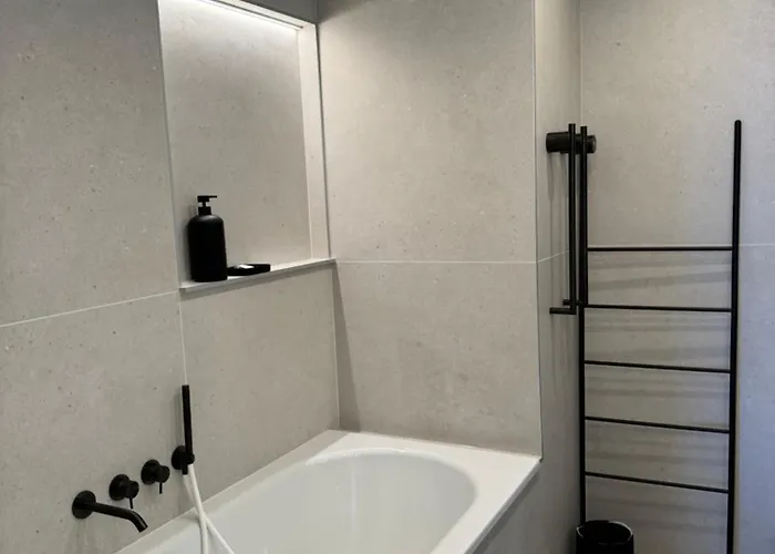 Hyper Centre, Front De Appartement Ajaccio (Corsica)