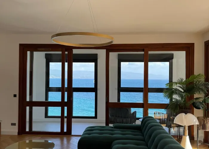 Hyper Centre, Front De Appartement *