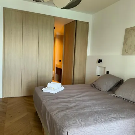 Hyper Centre, Front De Apartment Ajaccio (Corsica)