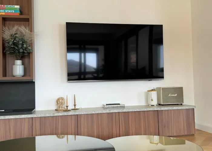 Hyper Centre, Front De